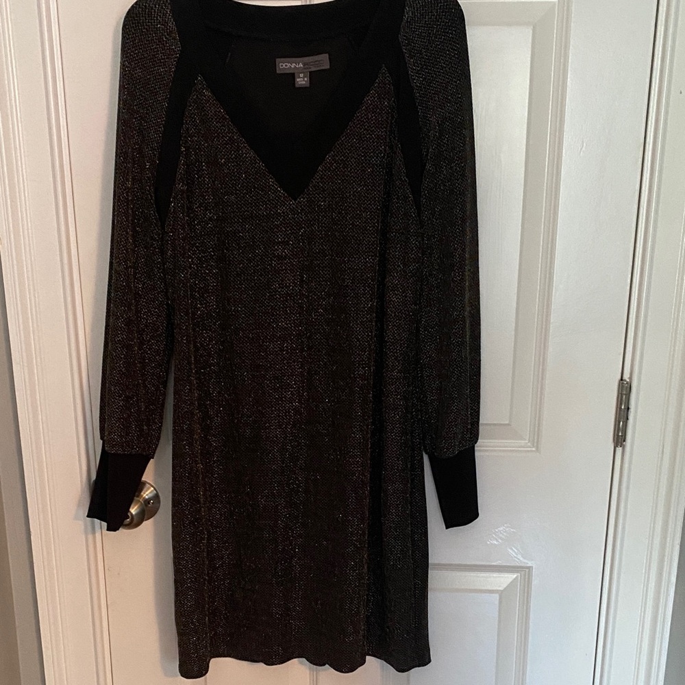Donna Ricco Elegant Black and Gold Long Sleeve Dress